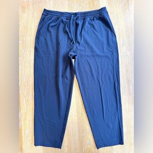Lululemon Straight Leg Mid-Rise Pant 7/8 Length *Luxtreme Size XL Black